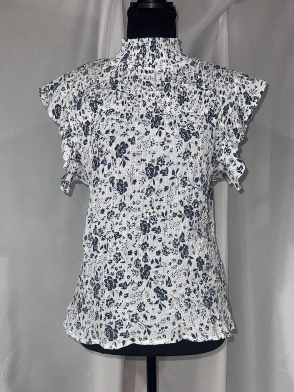 Adiva White and Navy Floral Smocked Neck Blouse